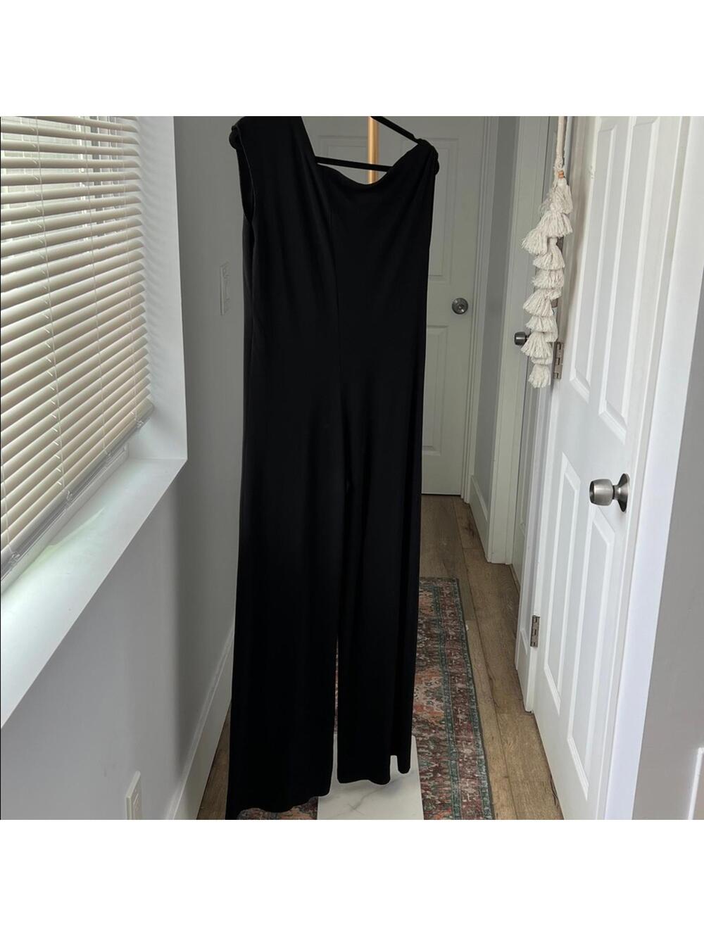 Norma Kamali Drop Shoulder Minimalist Classy Wide Leg Jumpsuit Black Small $165 - Picture 7 of 8
